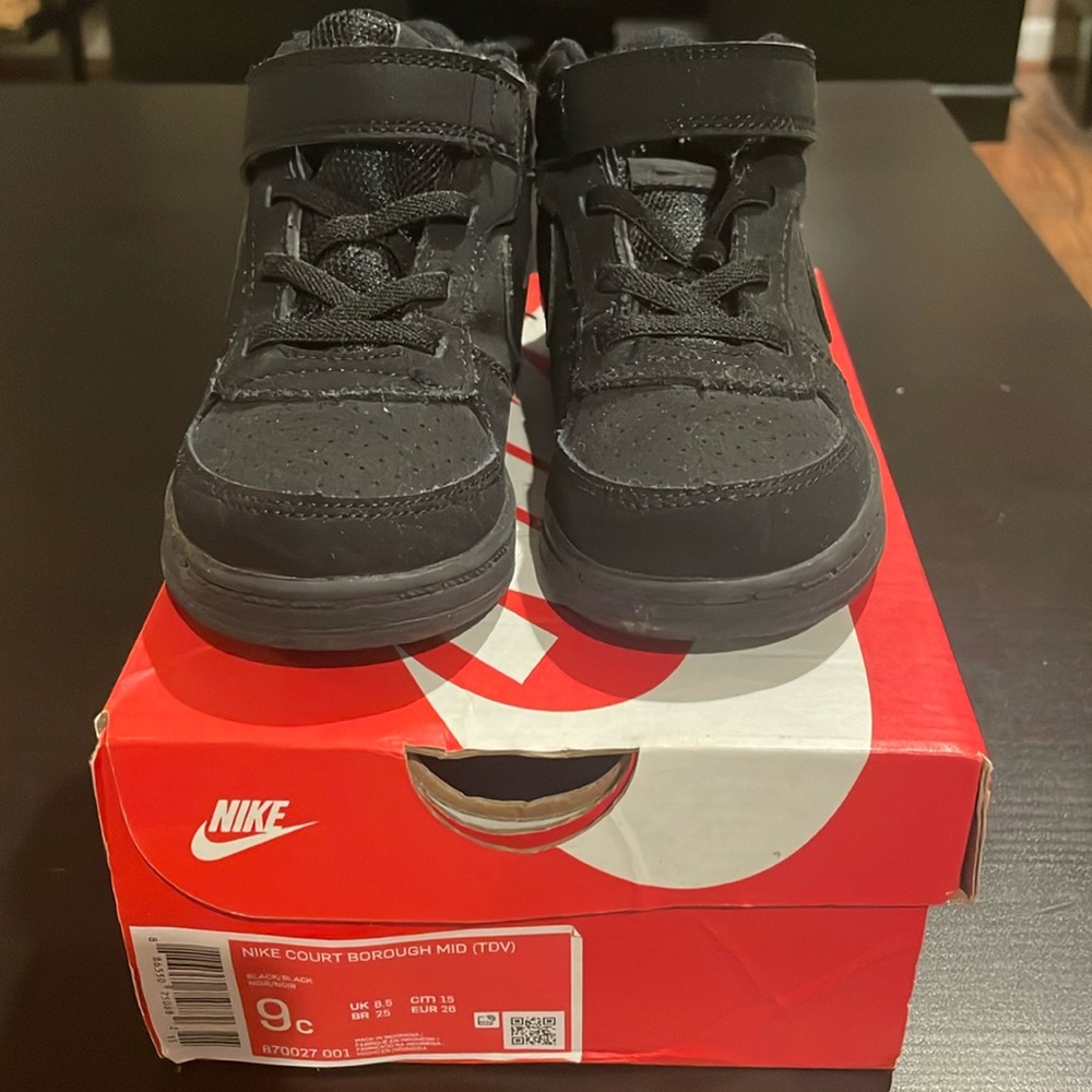 Nike Court Borough Mid 2
Toddler Shoes